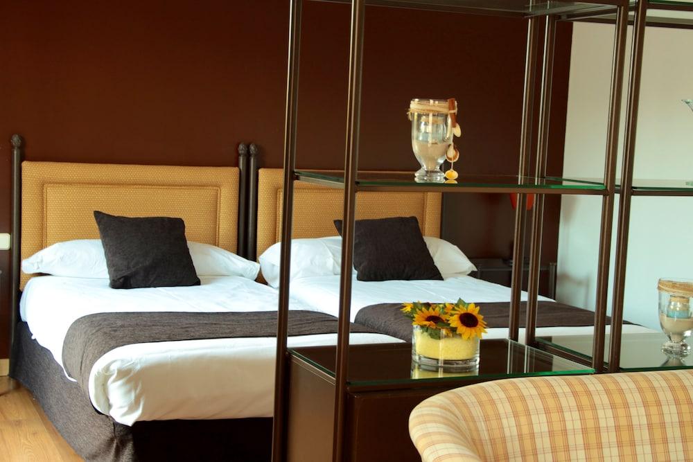 Termes Montbrio Hotel & Spa Монбріо-дель-Камп Екстер'єр фото